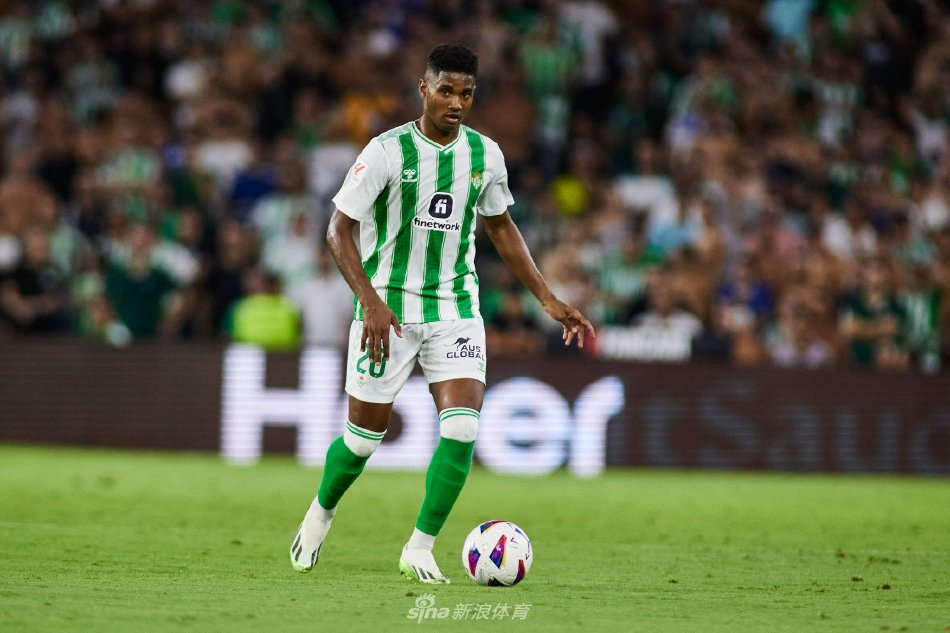 否在替补阵 否在替补阵